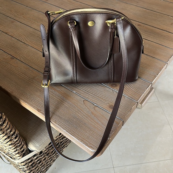 🤎Coach Crossbody🤎 - Picture 3 of 11